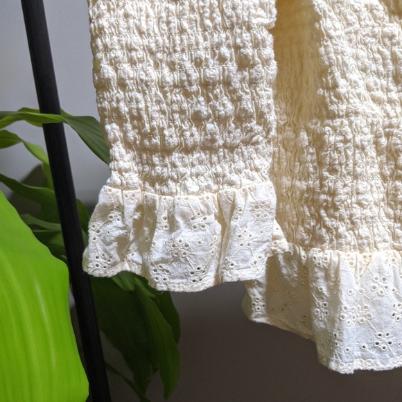 American Eagle Pale Yellow Off The Shoulder Top - Picture 2 of 4